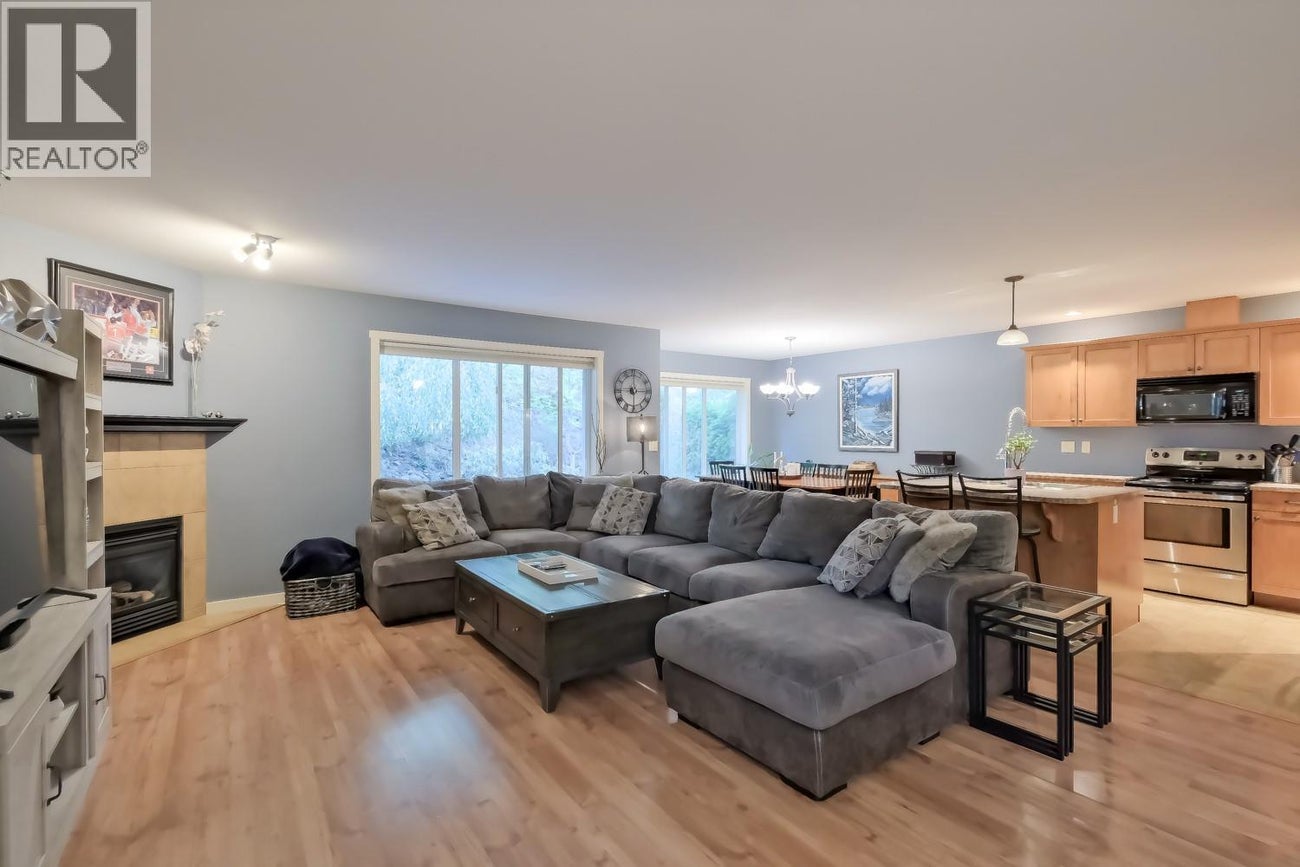 2175 Shannon Ridge Drive Unit# 2 - West Kelowna Row / Townhouse for Sale, 4 Bedrooms (10377766)# - 2