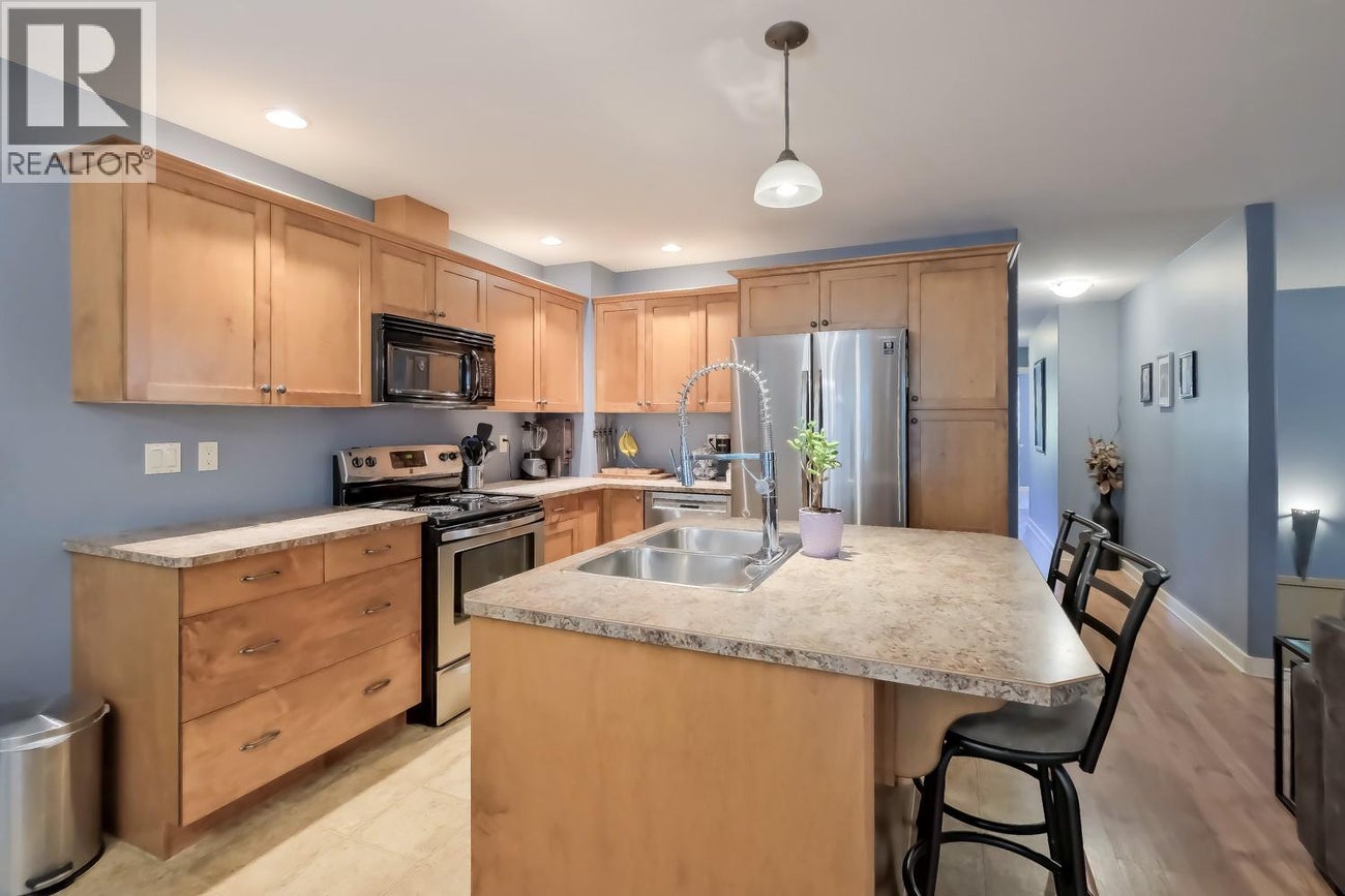 2175 Shannon Ridge Drive Unit# 2 - West Kelowna Row / Townhouse for Sale, 4 Bedrooms (10377766)# - 4