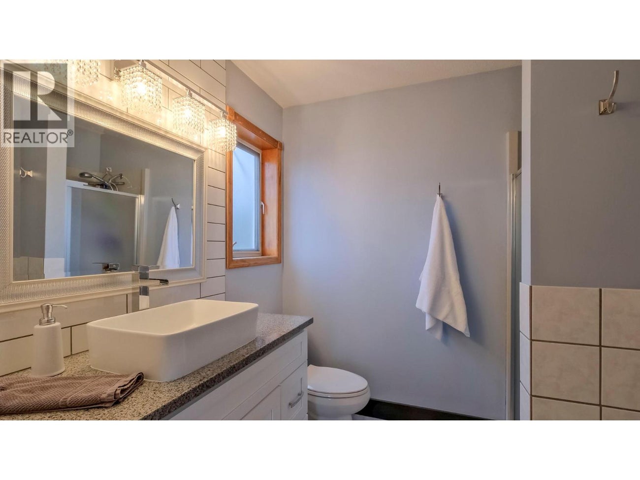 1108 Menu Road - West Kelowna Single Family for Sale, 5 Bedrooms (10379603)# - 18