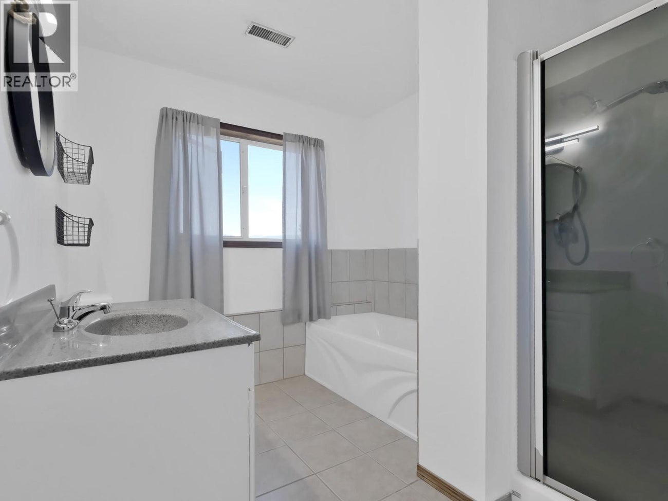 1108 Menu Road - West Kelowna Single Family for Sale, 5 Bedrooms (10379603)# - 48