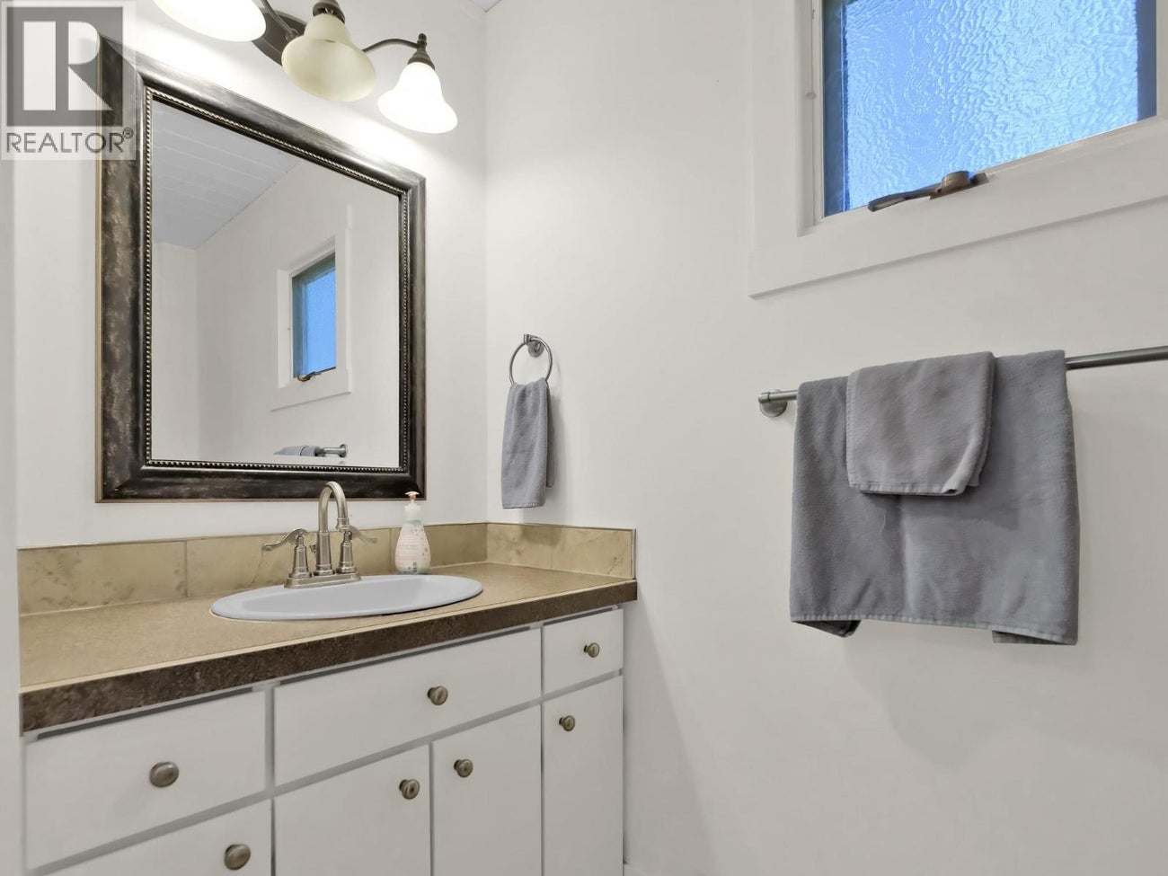 2630 Rufli Road - West Kelowna Single Family for Sale, 4 Bedrooms (10380956)# - 38