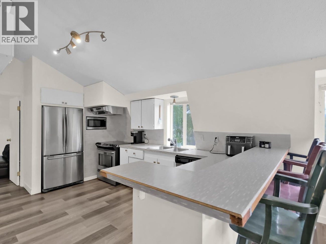 2630 Rufli Road - West Kelowna Single Family for Sale, 4 Bedrooms (10380956)# - 47