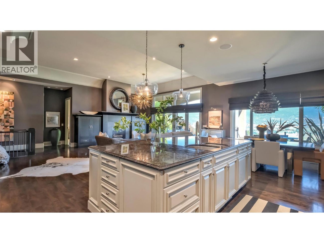 1749 Capistrano Drive - Kelowna House for Sale, 3 Bedrooms (10385473)# - 14