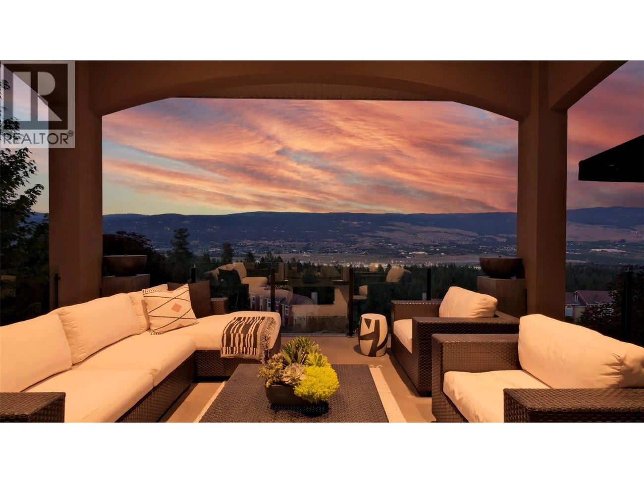 1749 Capistrano Drive - Kelowna House for Sale, 3 Bedrooms (10385473)# - 27
