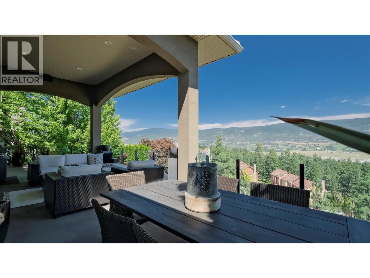 1749 Capistrano Drive - Kelowna House for Sale, 3 Bedrooms (10385473)# - 29