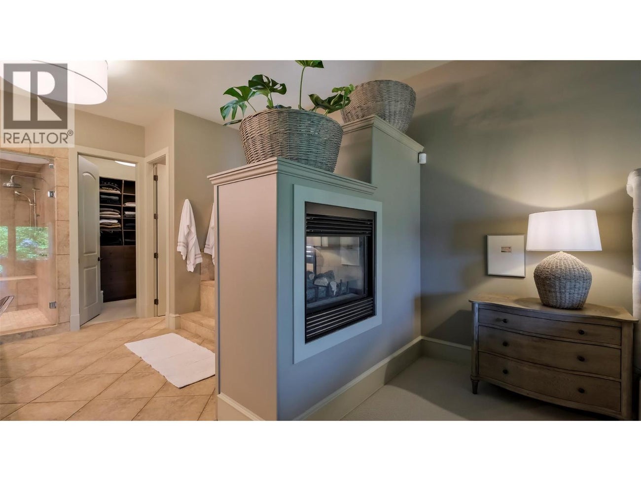 1749 Capistrano Drive - Kelowna House for Sale, 3 Bedrooms (10385473)# - 33