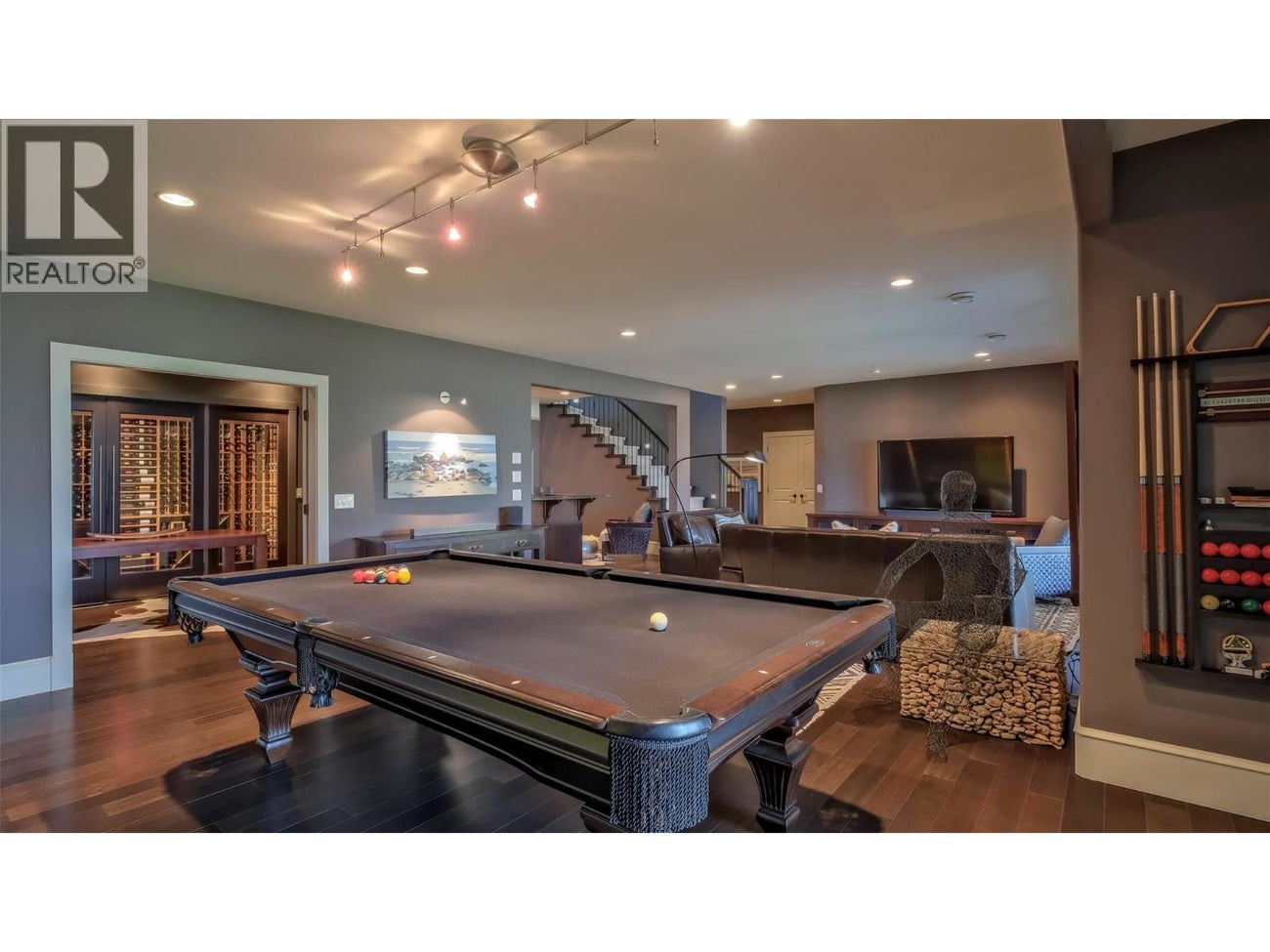 1749 Capistrano Drive - Kelowna House for Sale, 3 Bedrooms (10385473)# - 40