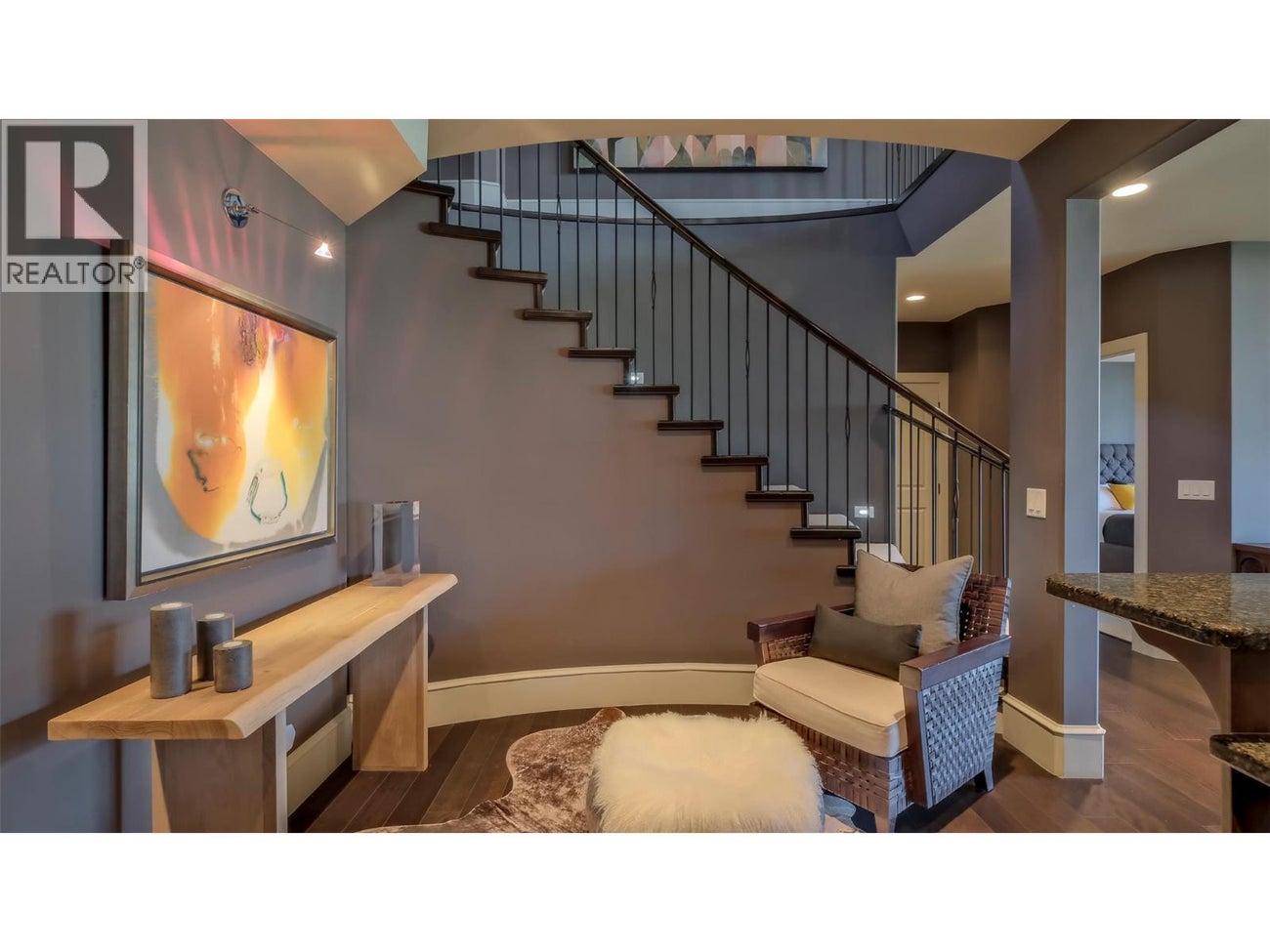 1749 Capistrano Drive - Kelowna House for Sale, 3 Bedrooms (10385473)# - 46