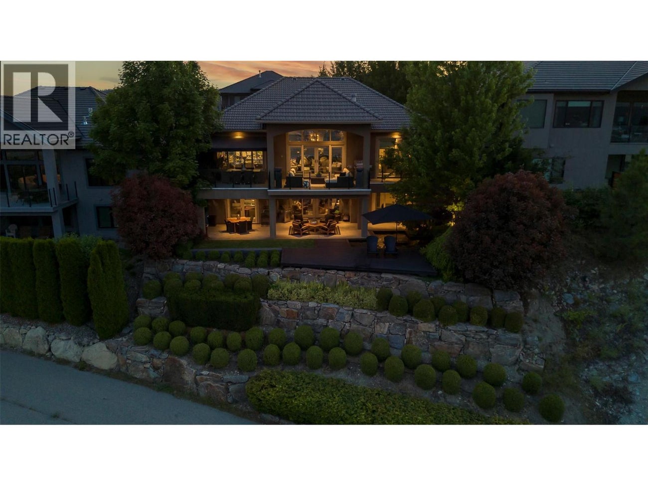 1749 Capistrano Drive - Kelowna House for Sale, 3 Bedrooms (10385473)# - 54