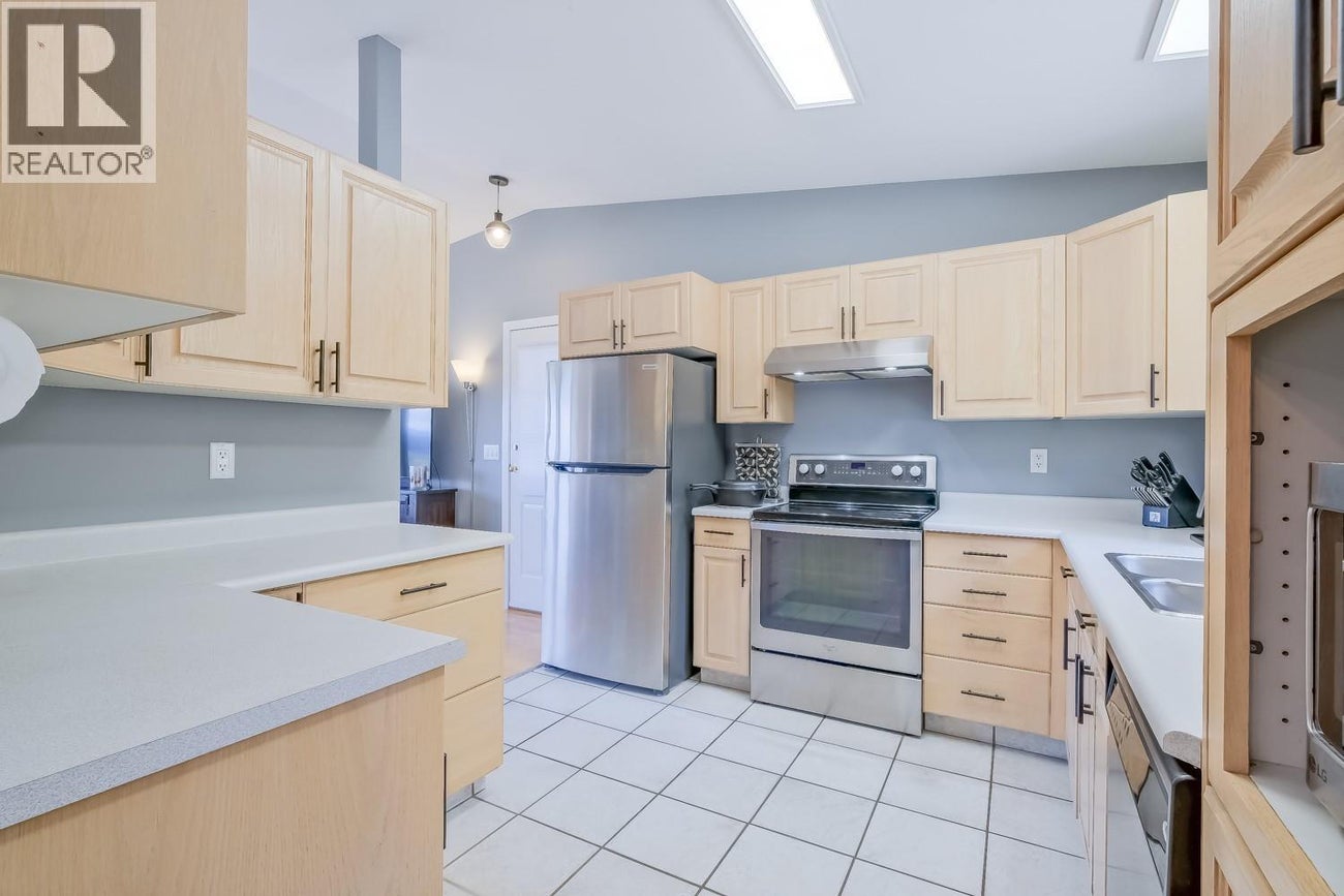 11420 Darlene Road - Lake Country House for Sale, 4 Bedrooms (10385737)# - 14