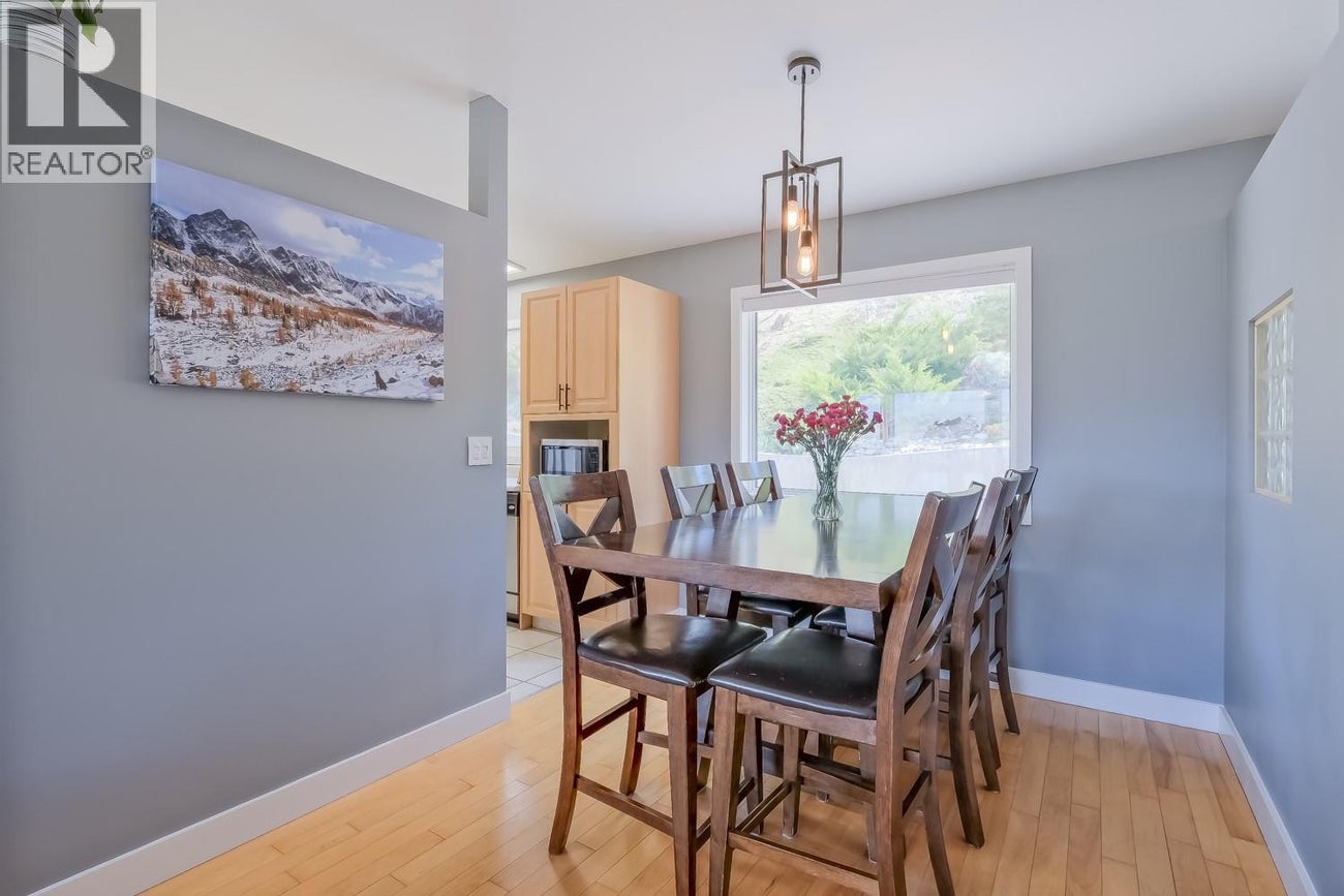 11420 Darlene Road - Lake Country House for Sale, 4 Bedrooms (10385737)# - 17