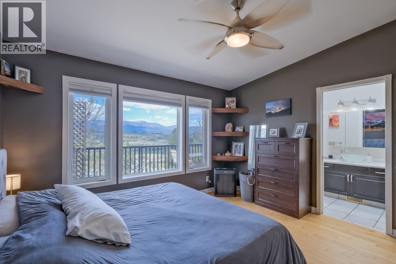 11420 Darlene Road - Lake Country House for Sale, 4 Bedrooms (10385737)# - 19