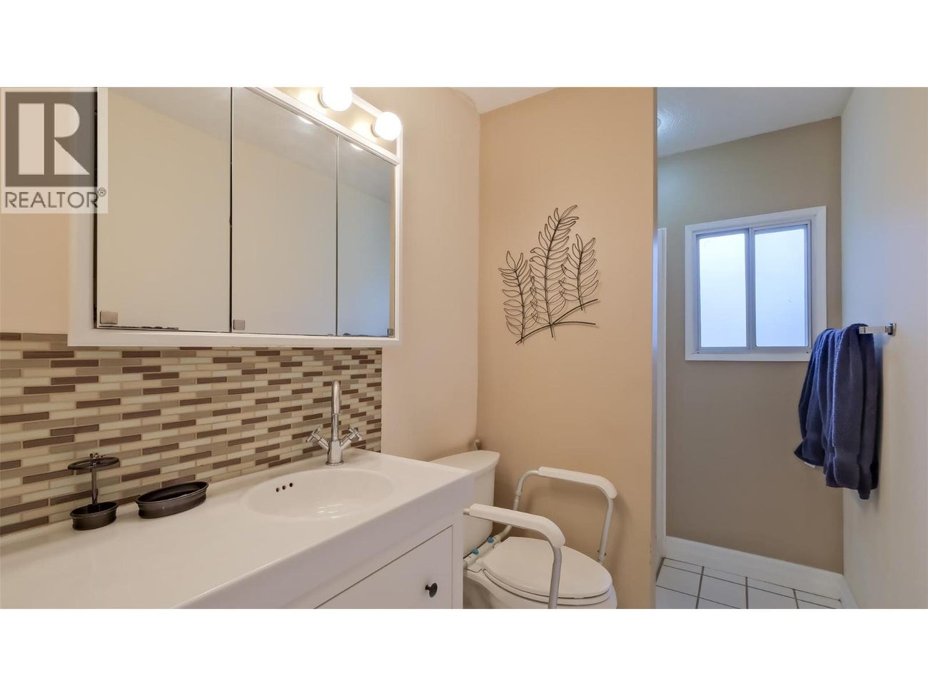 4099 Miller Road - Kelowna House for Sale, 4 Bedrooms (10386591)# - 26