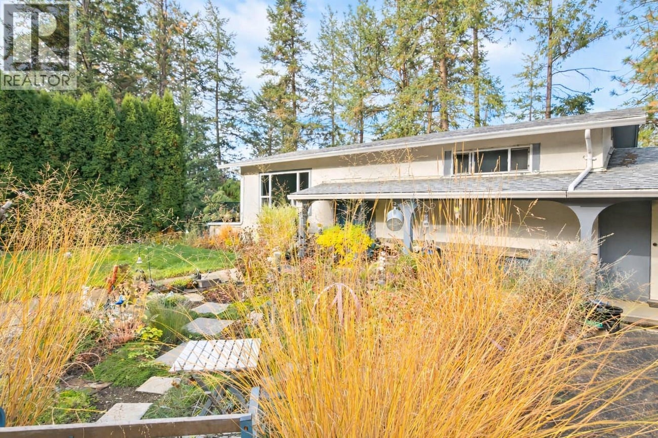 4099 Miller Road - Kelowna House for Sale, 4 Bedrooms (10386591)# - 2