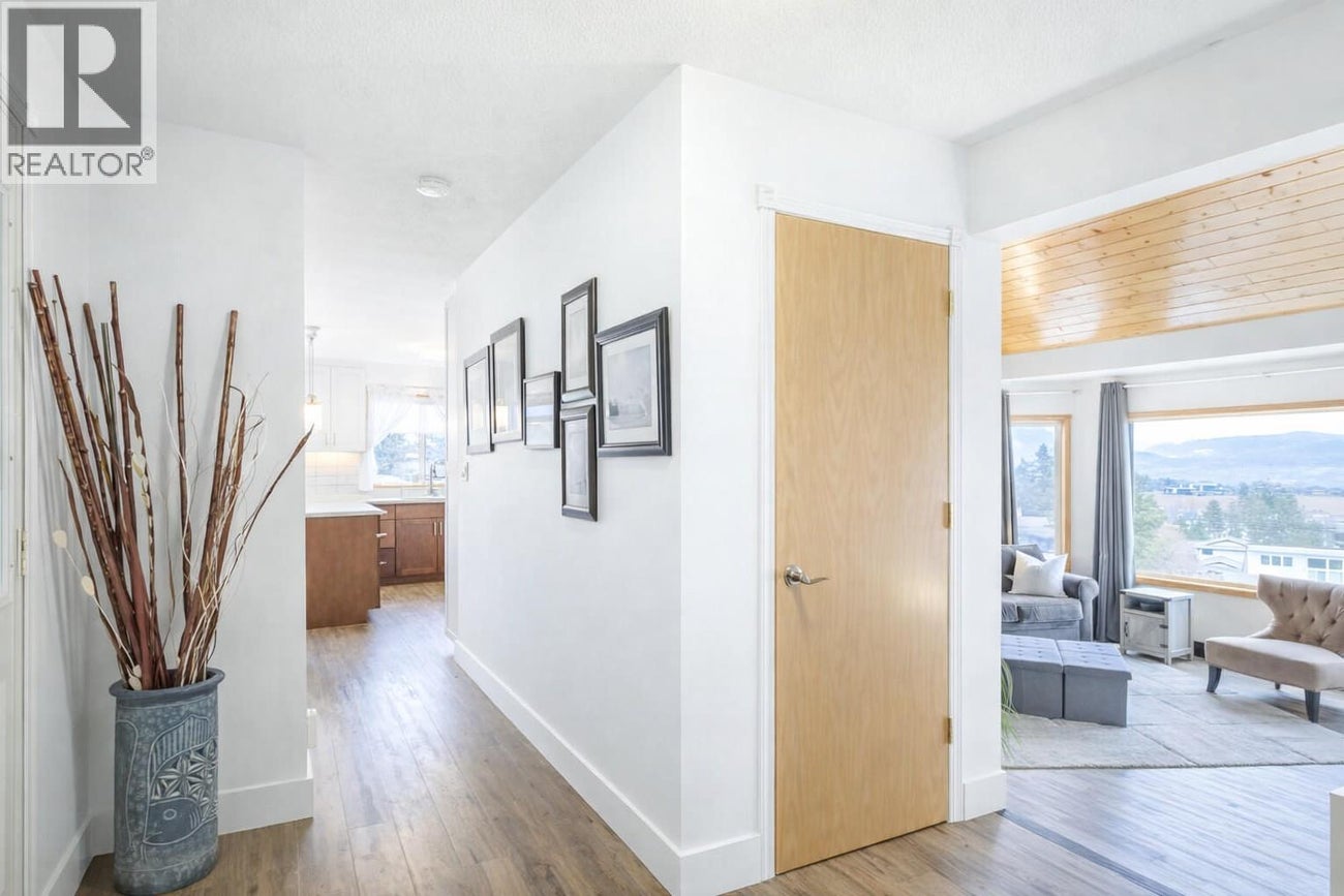 1108 Menu Road - West Kelowna House for Sale, 5 Bedrooms (10388967)# - 26