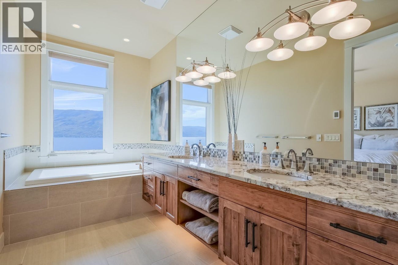 5235 Buchanan Road Unit# 1 - Peachland House for Sale, 3 Bedrooms (10387306)# - 22 5235 Buchanan Road Unit# 1 - Peachland House for Sale, 3 Bedrooms (10387306)# - 22