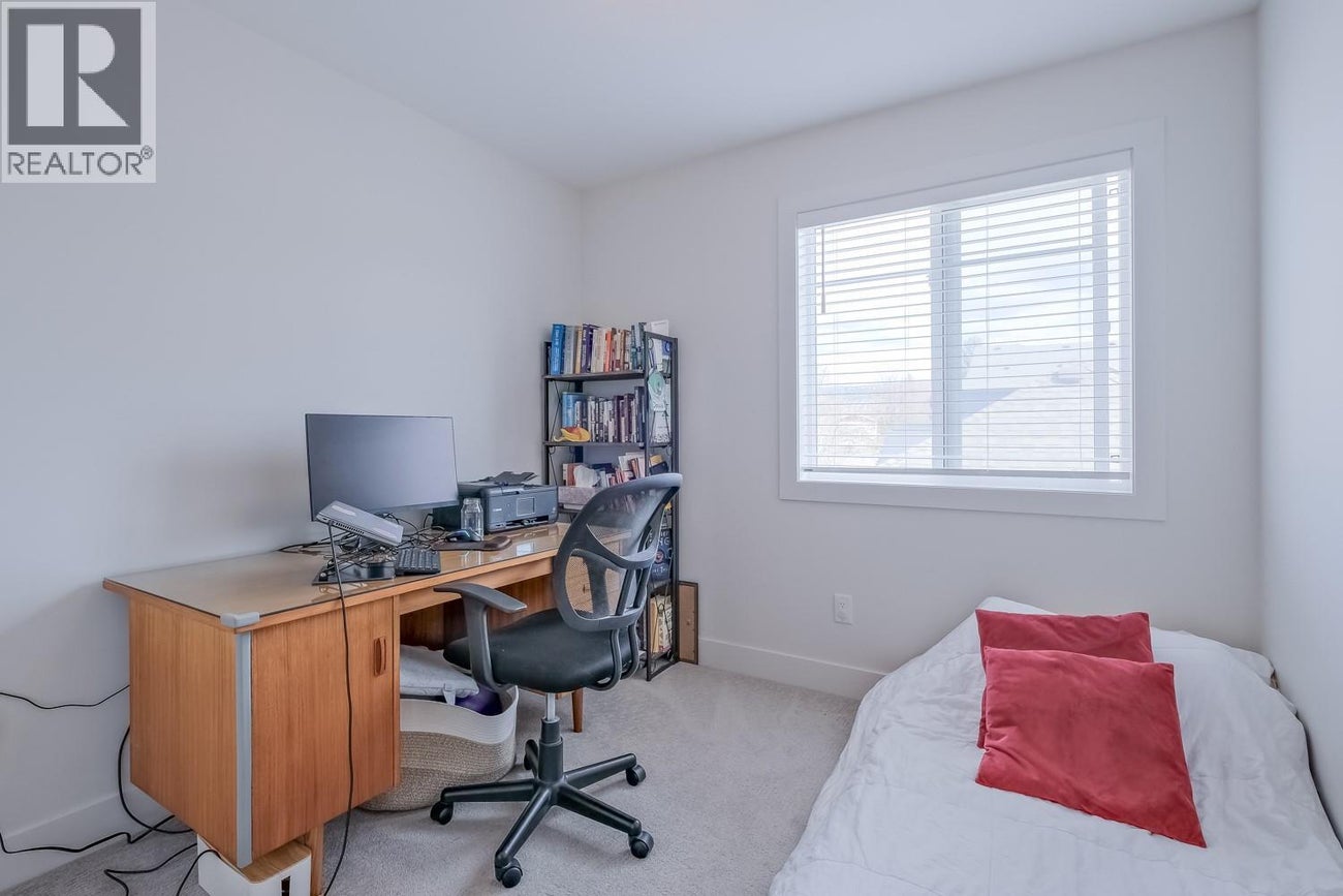 951 Stockwell Avenue - Kelowna Row / Townhouse for Sale, 3 Bedrooms (10390735)# - 18