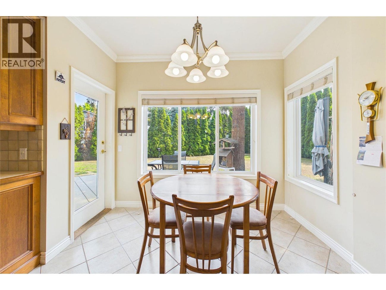 4335 Lysons Crescent - Kelowna House for Sale, 3 Bedrooms (10397339)# - 11