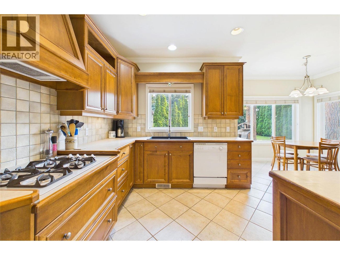 4335 Lysons Crescent - Kelowna House for Sale, 3 Bedrooms (10397339)# - 7