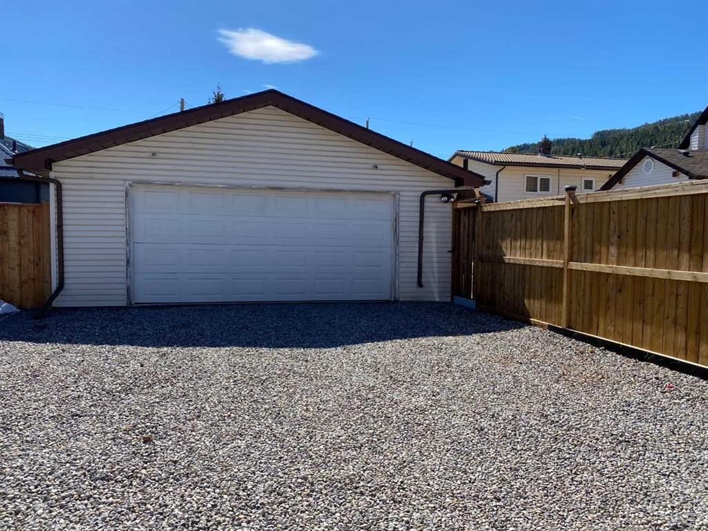 1809 129 Street  - Other Detached for Sale, 3 Bedrooms (A2299536)# - 4