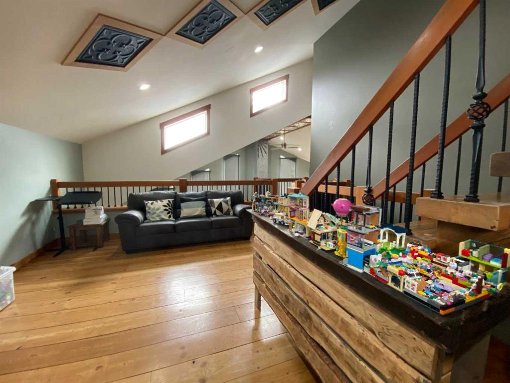 5302 19 Avenue  - Other Detached for Sale, 4 Bedrooms (A2300949)# - 22