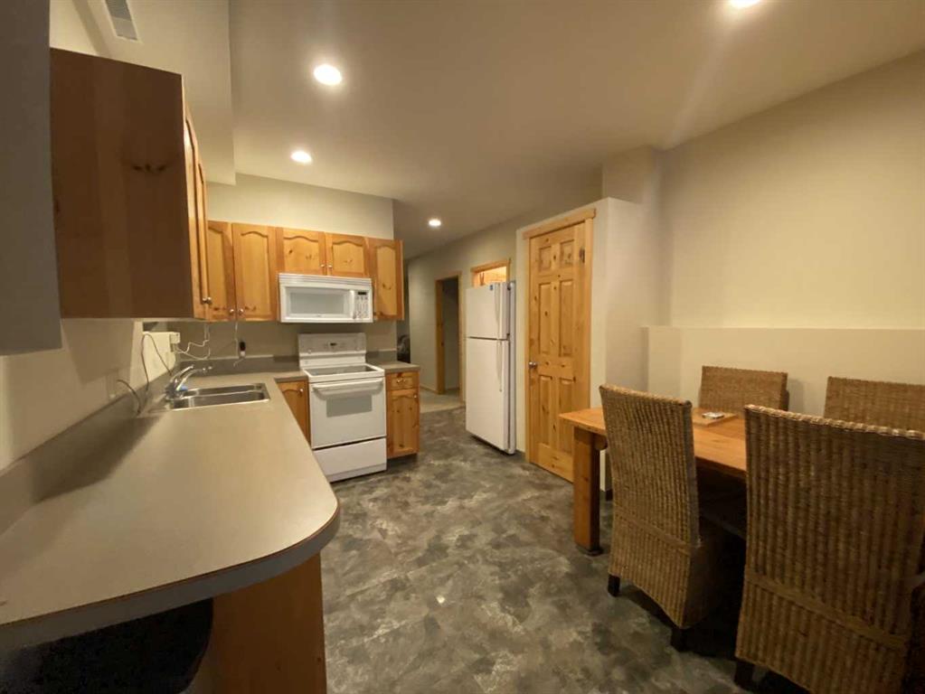 78 Barnaby View  - Castle Mountain Resort Detached for Sale, 5 Bedrooms (A2179732) #40