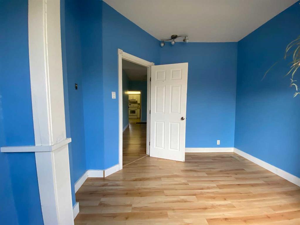13009 18 Avenue  - Other Detached for Sale, 3 Bedrooms (A2202646)# - 12