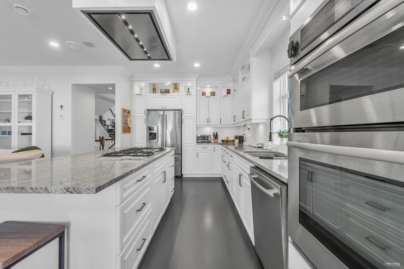 338 W 17th Street - Central Lonsdale Single Family Residence for Sale, 6 Bedrooms (R2984027) #12