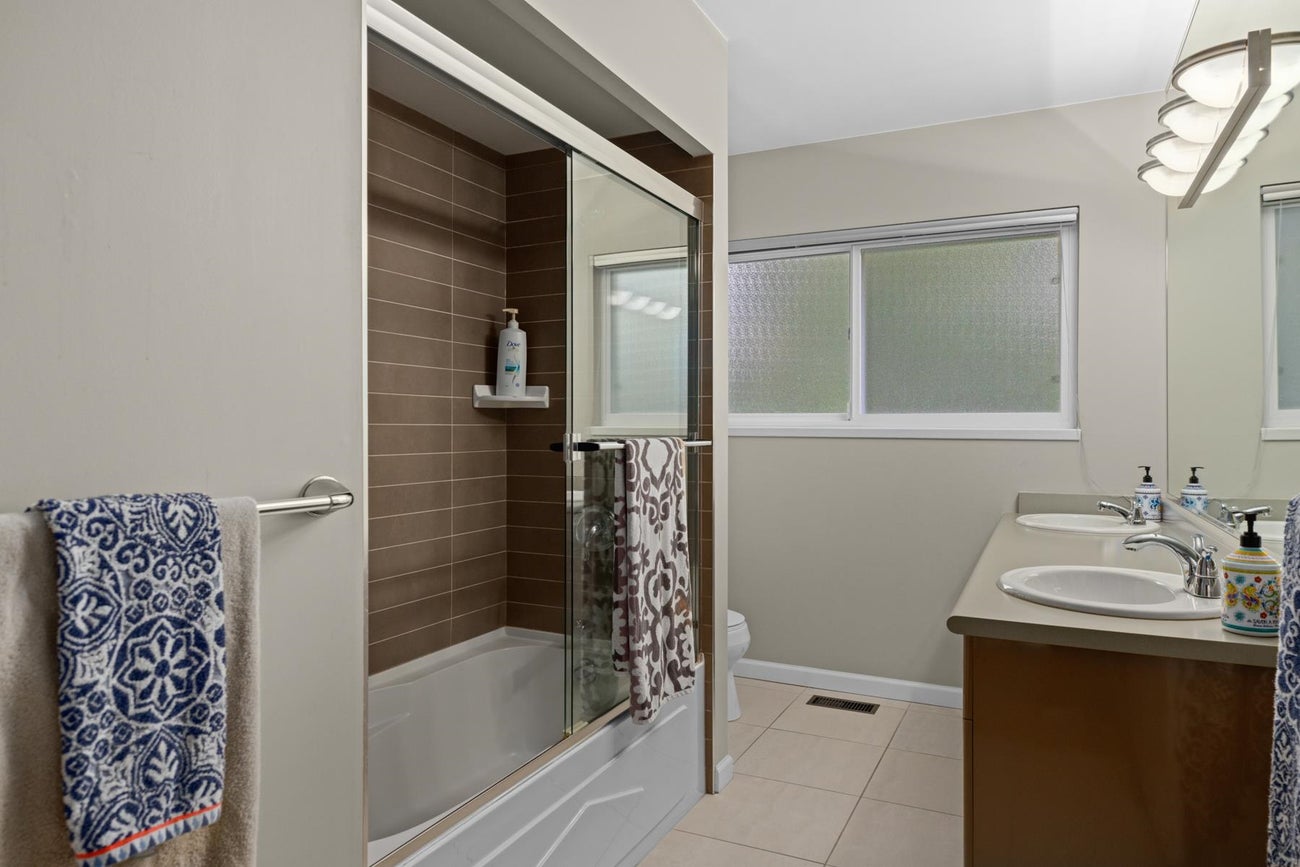 905 Greenwood Road - British Properties Single Family Residence for Sale, 4 Bedrooms (R2993066) #28