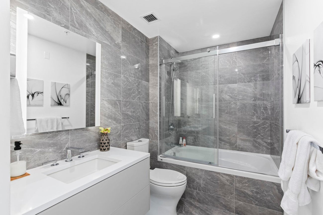 305 - 1331 Marine Drive - Ambleside Apartment/Condo for Sale, 3 Bedrooms (R2999830) #22