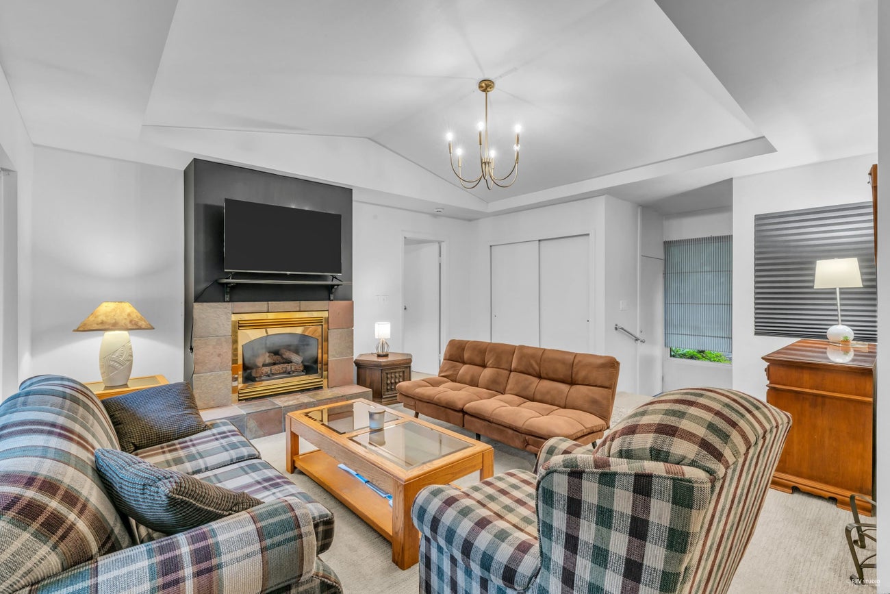 1372 Ottawa Avenue - Ambleside Single Family Residence for Sale, 6 Bedrooms (R3048139)# - 20