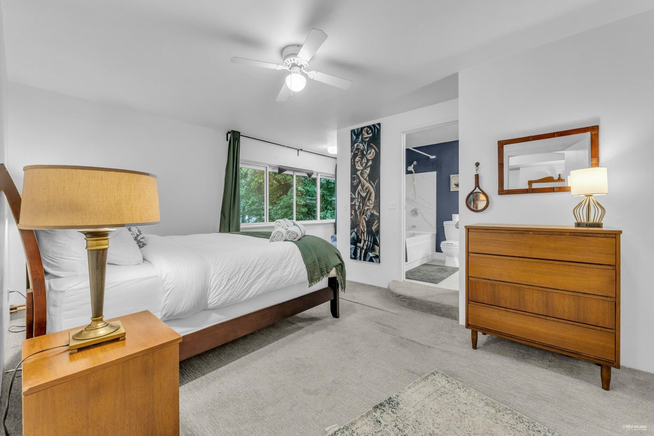 1372 Ottawa Avenue - Ambleside Single Family Residence for Sale, 6 Bedrooms (R3048139)# - 31