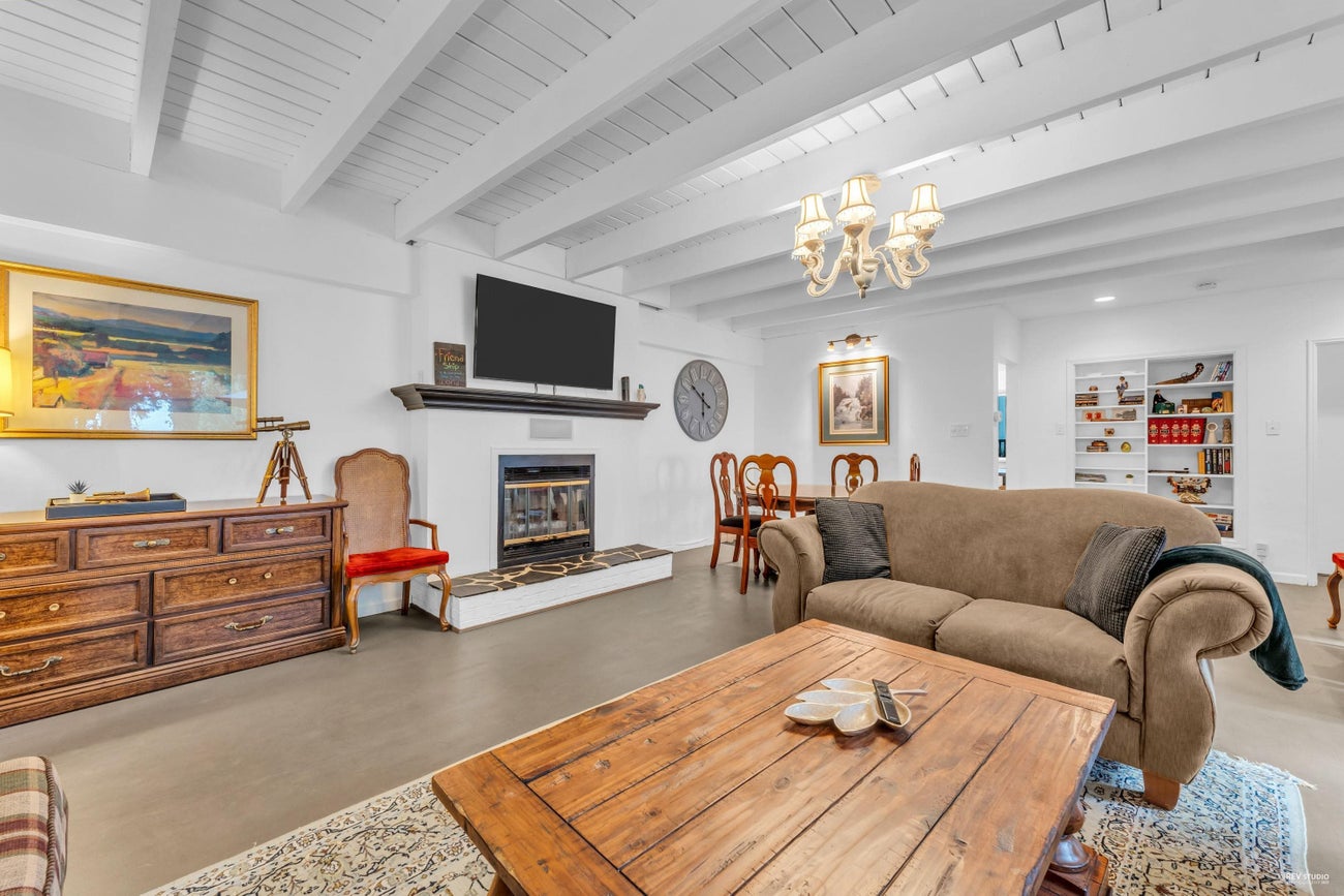 1372 Ottawa Avenue - Ambleside Single Family Residence for Sale, 6 Bedrooms (R3048139)# - 9