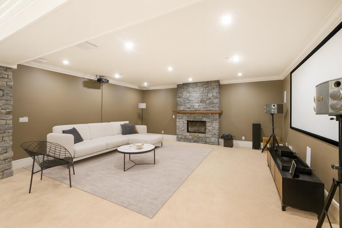 920 Pyrford Road - British Properties Single Family Residence for Sale, 6 Bedrooms (R3057114)# - 28