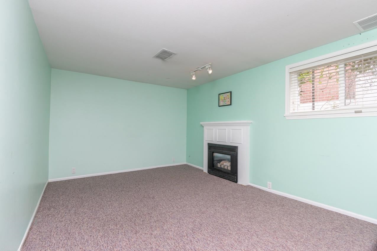 341 W 24th Street - Central Lonsdale Single Family Residence for Sale, 4 Bedrooms (R3061711)# - 14