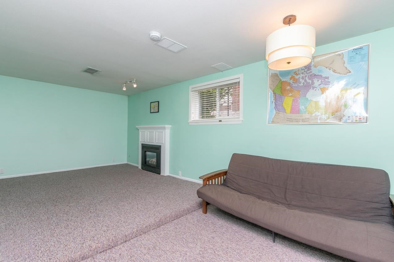 341 W 24th Street - Central Lonsdale Single Family Residence for Sale, 4 Bedrooms (R3061711)# - 18