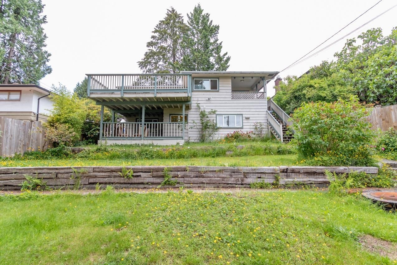 341 W 24th Street - Central Lonsdale Single Family Residence for Sale, 4 Bedrooms (R3061711)# - 27