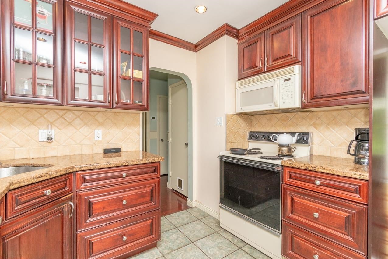 341 W 24th Street - Central Lonsdale Single Family Residence for Sale, 4 Bedrooms (R3061711)# - 7