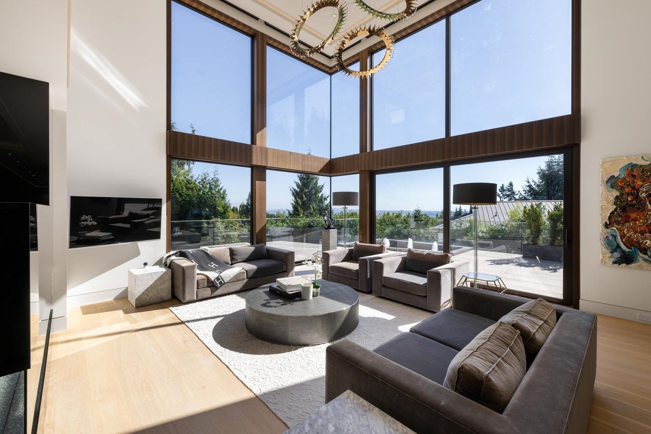 1050 King Georges Way - British Properties Single Family Residence for Sale, 6 Bedrooms (R3062065)# - 3