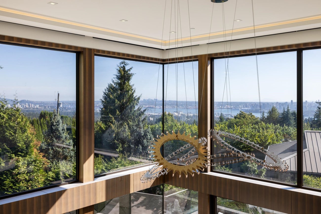 1050 King Georges Way - British Properties Single Family Residence for Sale, 6 Bedrooms (R3062065)# - 8