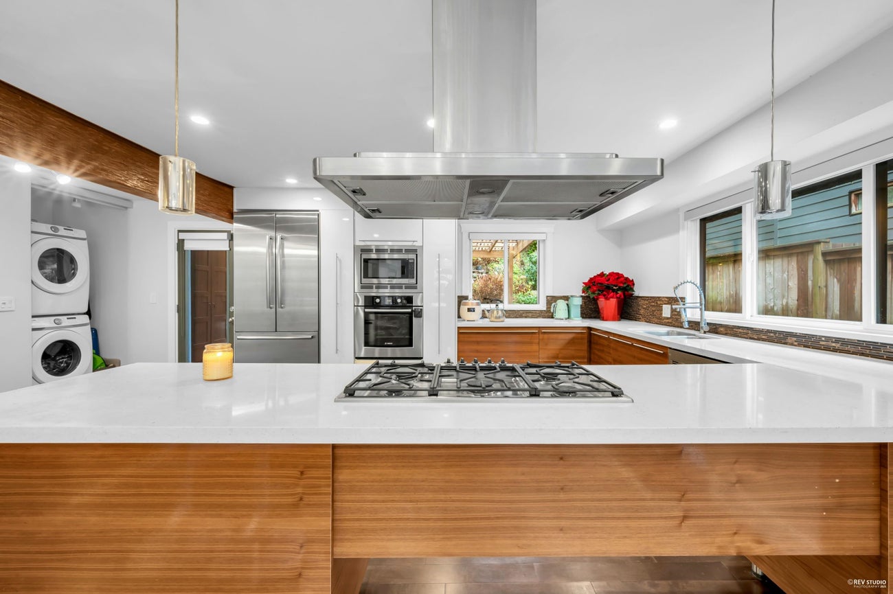 4066 Norwood Avenue - Upper Delbrook Single Family Residence for Sale, 5 Bedrooms (R3073925)# - 13 4066 Norwood Avenue - Upper Delbrook Single Family Residence for Sale, 5 Bedrooms (R3073925)# - 13