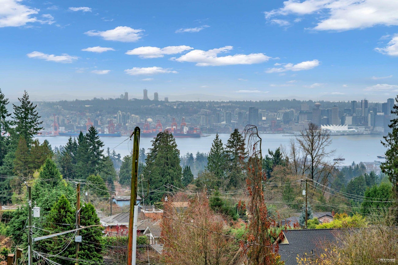 4066 Norwood Avenue - Upper Delbrook Single Family Residence for Sale, 5 Bedrooms (R3073925)# - 1