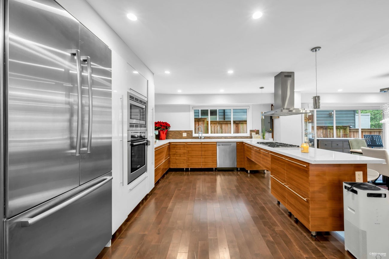 4066 Norwood Avenue - Upper Delbrook Single Family Residence for Sale, 5 Bedrooms (R3073925)# - 8 4066 Norwood Avenue - Upper Delbrook Single Family Residence for Sale, 5 Bedrooms (R3073925)# - 8