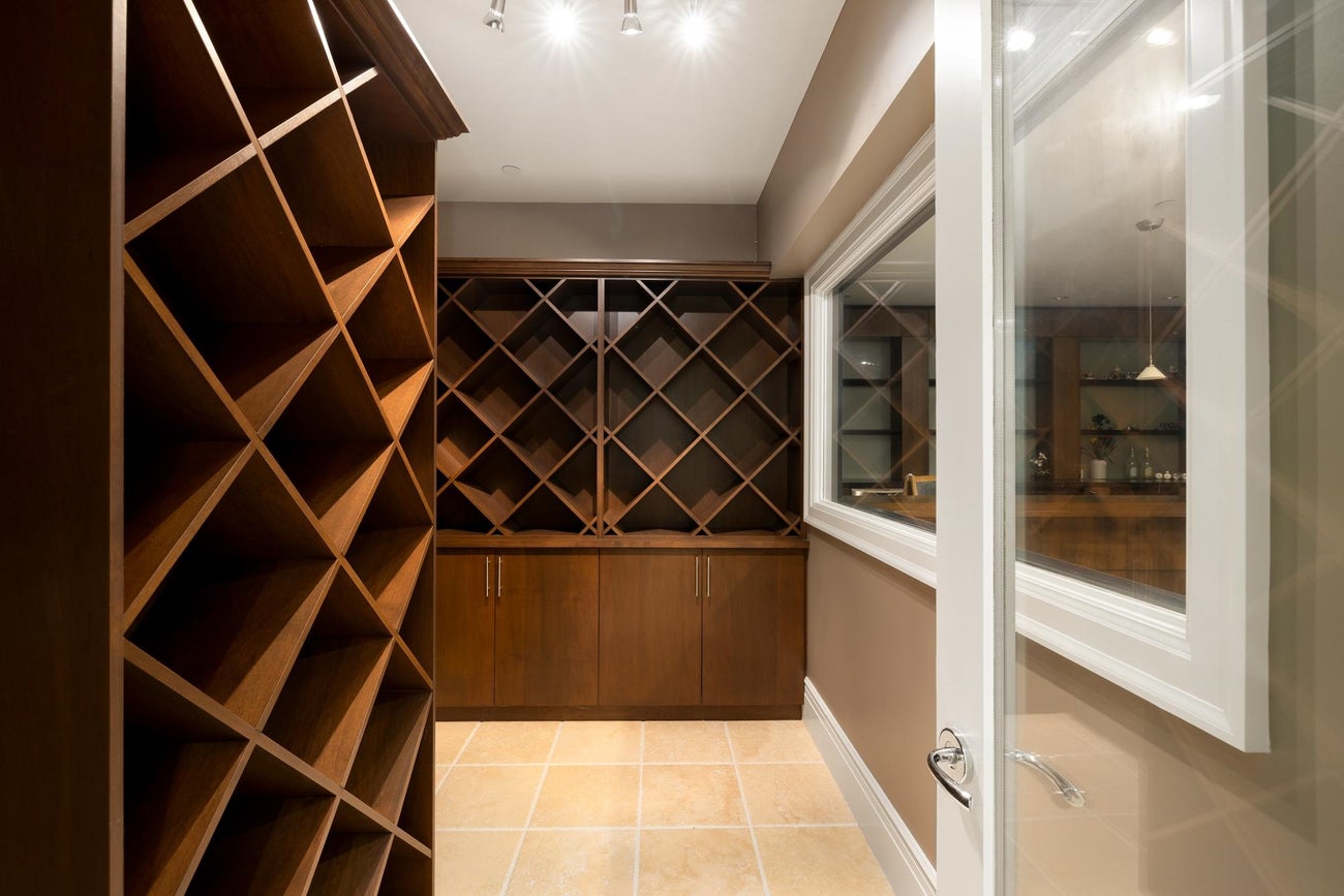 920 Pyrford Road - British Properties Single Family Residence for Sale, 6 Bedrooms (R3087523)# - 29