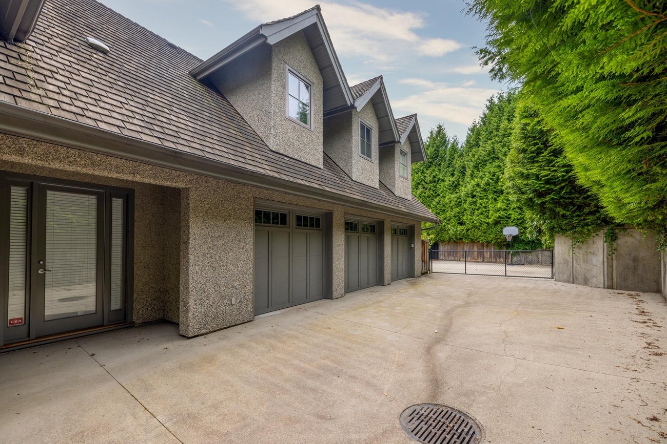 920 Pyrford Road - British Properties Single Family Residence for Sale, 6 Bedrooms (R3087523)# - 38