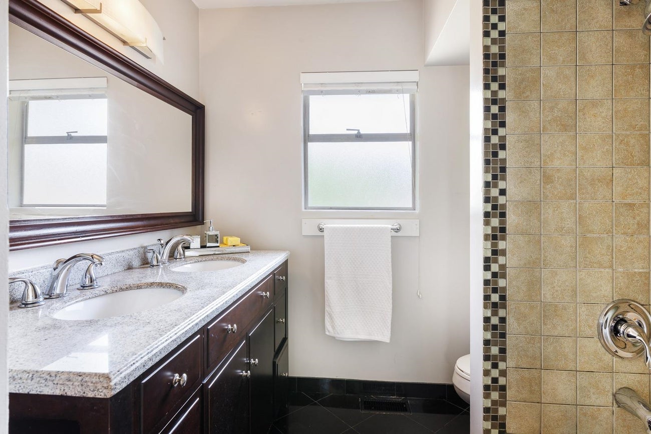 1211 Chartwell Drive - Chartwell Single Family Residence for Sale, 4 Bedrooms (R3097483)# - 21