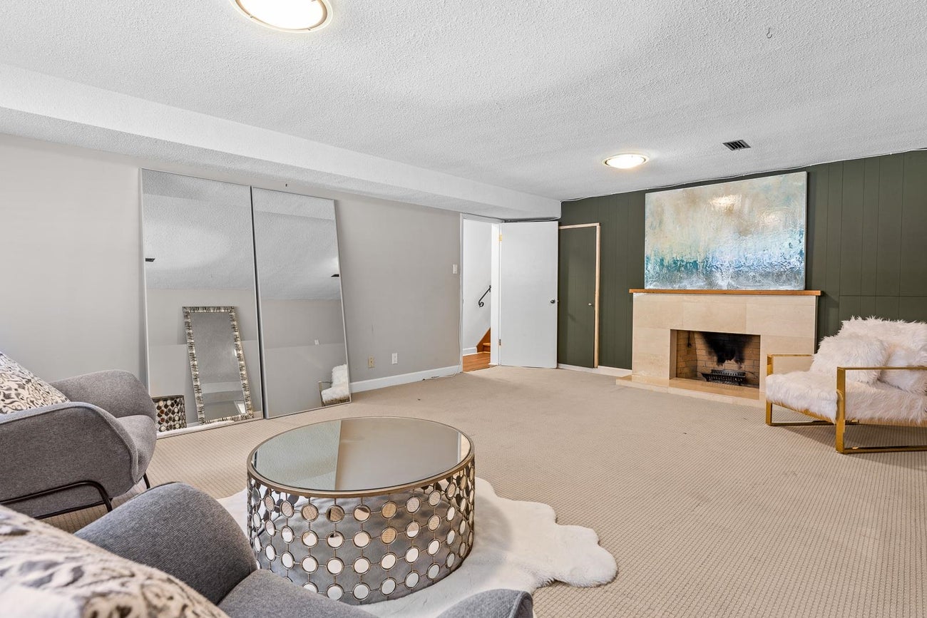 1211 Chartwell Drive - Chartwell Single Family Residence for Sale, 4 Bedrooms (R3097483)# - 22