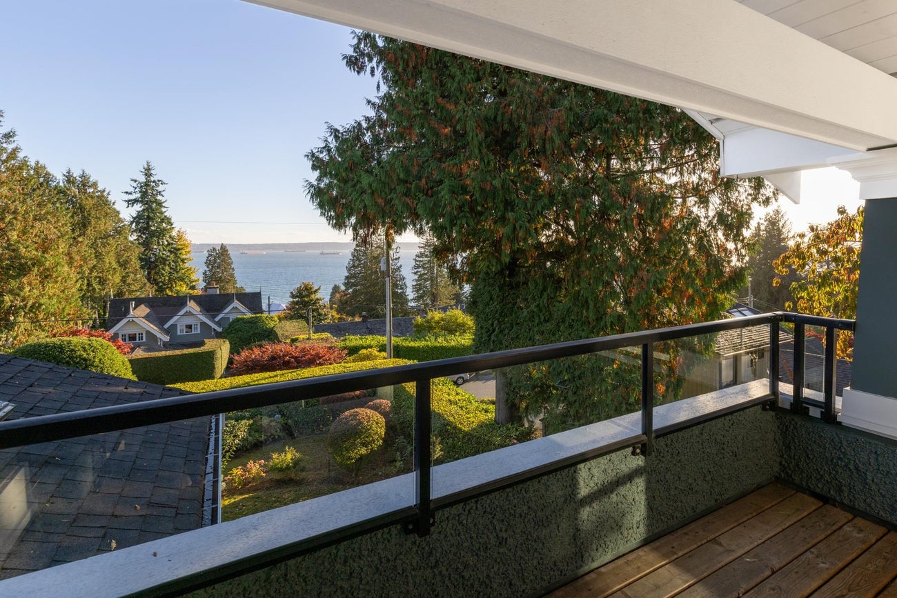 2623 Lawson Avenue - Dundarave Single Family Residence for Sale, 4 Bedrooms (R3101155)# - 36