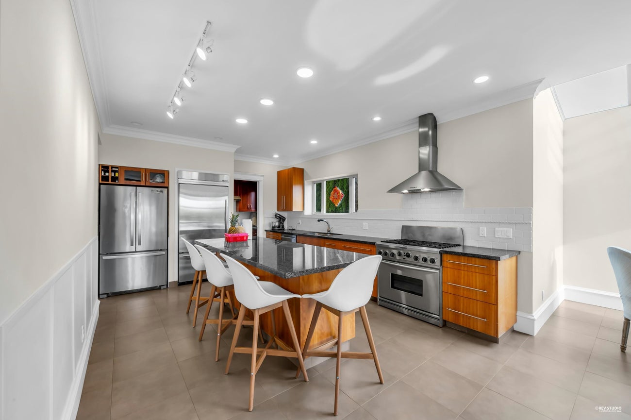 715 King Georges Way - British Properties Single Family Residence for Sale, 5 Bedrooms (R3110386)# - 10