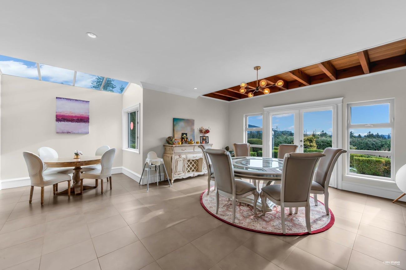 715 King Georges Way - British Properties Single Family Residence for Sale, 5 Bedrooms (R3110386)# - 14